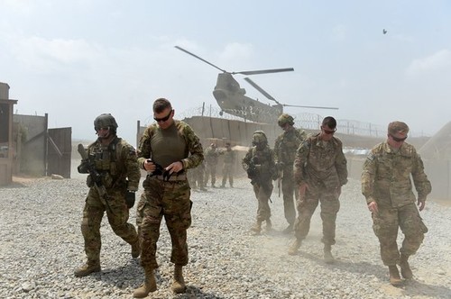 Obama says US soldiers will stay in Afghanistan to 2017 - ảnh 1